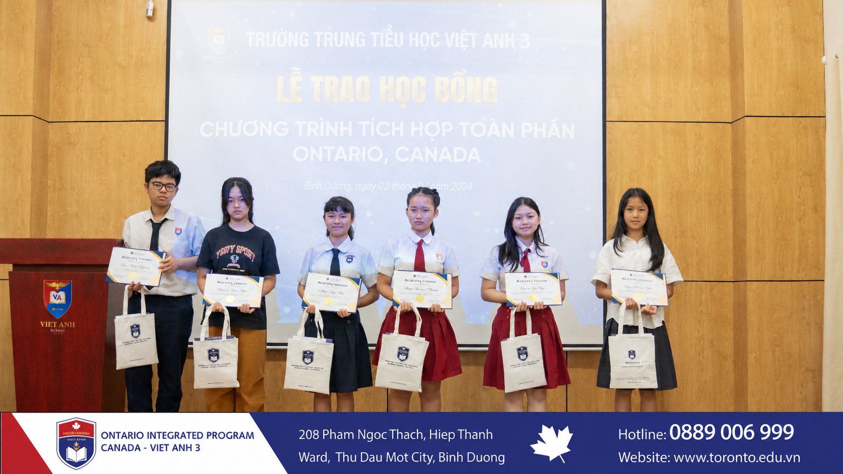 Integrated Program students with scholarship certificates